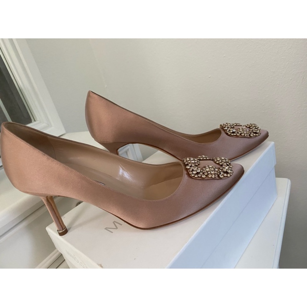 Manolo Blahnik Hangisi 70mm heel🤍flesh satin🤍